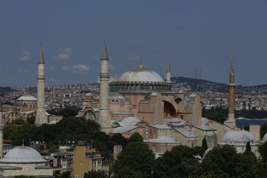 Στα χέρια του Ερντογάν η τύχη της Αγια-Σοφιάς