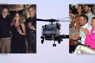 Βόλτες Μητσοτάκη με στρατιωτικό ελικόπτερο
