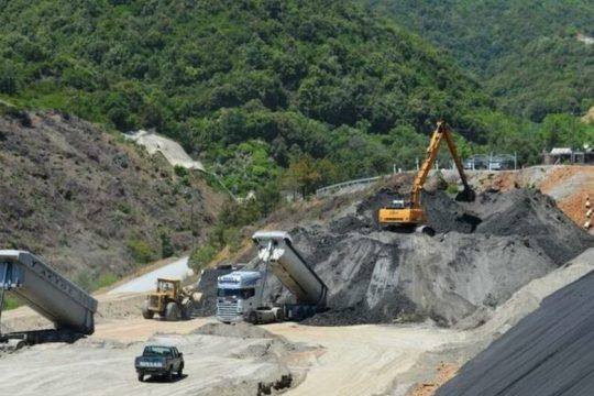 Ορθώνουν ανάστημα απέναντι στη ρύπανση
