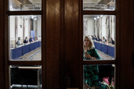 Αυλαία στην Ολομέλεια για την υπόθεση Παπαγγελόπουλου