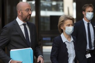 Με εκπτώσεις το παζάρι για το Ταμείο Ανάκαμψης