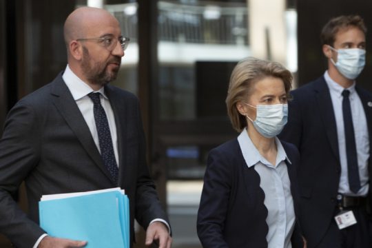 Με εκπτώσεις το παζάρι για το Ταμείο Ανάκαμψης