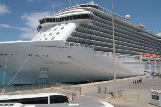 Βήμα προς βήμα η ασφαλής επανεκκίνηση της κρουαζιέρας