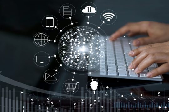 Η πανδημία απογειώνει το ηλεκτρονικό εμπόριο