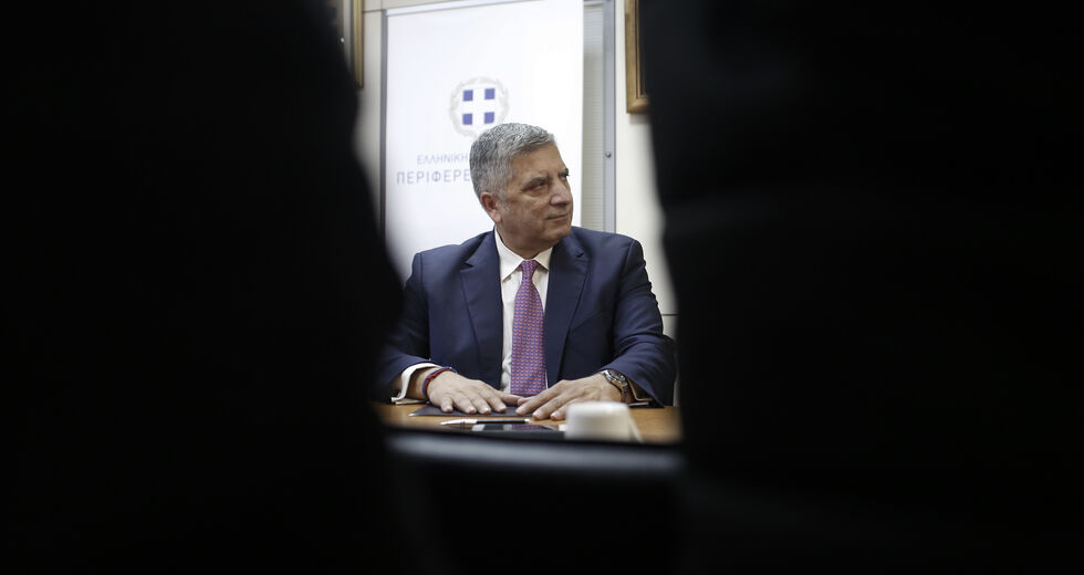 Πρώτα αποφασίζει και μετά καλεί σε διαβούλευση ο Γ. Πατούλης