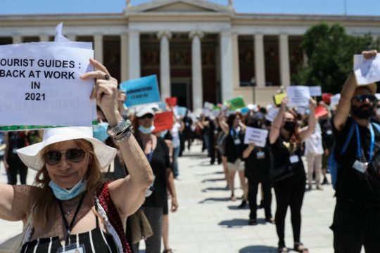 «SOS εκπέμπουν οι ξεναγοί», γιατί «το κράτος αδιαφορεί»
