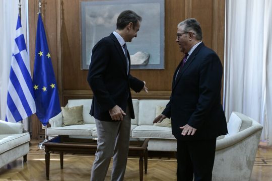 Καμία εμπιστοσύνη στην κυβέρνηση και σύμπραξη με Κ.Κ. Τουρκίας