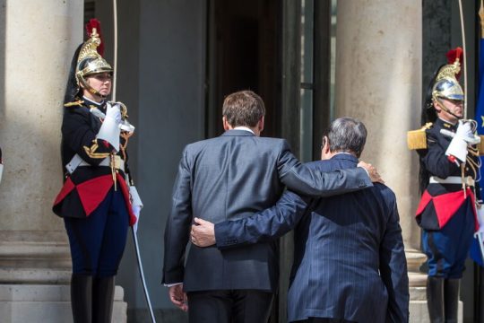 Γαλλική ασπίδα απέναντι στις ορέξεις του Ερντογάν