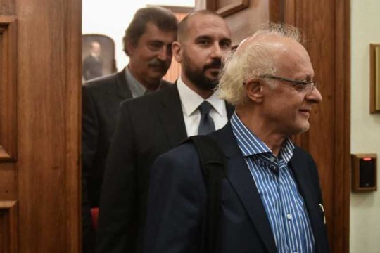 Ερώτηση ΣΥΡΙΖΑ για διεκδίκηση αποζημίωσης του δημοσίου από τη NOVARTIS