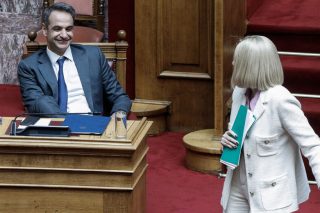 Μονομαχία-ευκαιρία για Γεννηματά με Μητσοτάκη