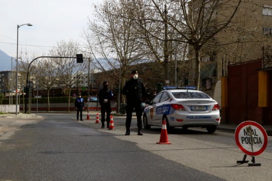 Οικογενειακή τραγωδία στην Αλβανία: Μάνα και κόρη «θυσιάστηκαν» περιμένοντας την αιώνια ζωή