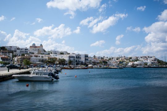 Δεν έδεσε στο λιμάνι της Άνδρου λόγω μηχανικής βλάβης