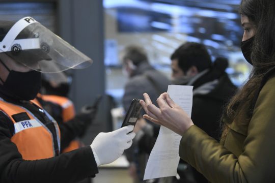 Τα τελευταία στοιχεία για την εξέλιξη της πανδημίας