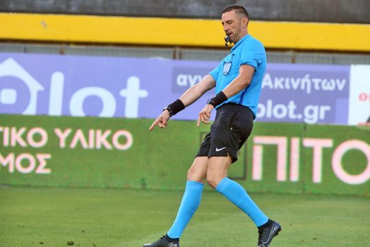 Yπέταξε τον ΒρεσκΑρη