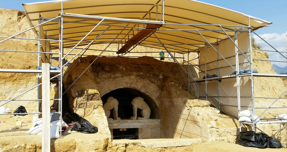 Προχωρά η αποκατάσταση του μνημείου στην Αμφίπολη