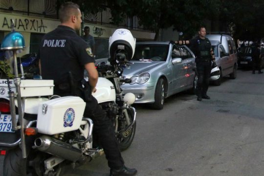Πυροβολισμός επιχειρηματία έξω από ξενοδοχείο στην Κόρινθο