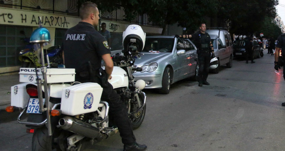 Πυροβολισμός επιχειρηματία έξω από ξενοδοχείο στην Κόρινθο