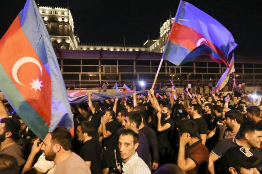 Ταραχώδης διαδήλωση στο Αζερμπαϊτζάν με αίτημα τον πόλεμο κατά της Αρμενίας