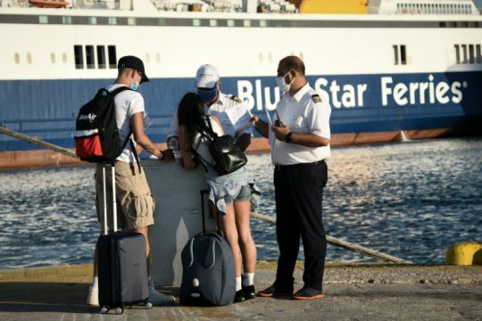 Στο ηλεκτρονικό εισιτήριο και η ναυτιλιακή Attica Group