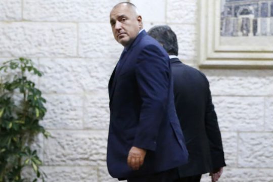 Παραίτηση της «μαφιόζικης» κυβέρνησης Μπορίσοφ ζητά ο Βούλγαρος πρόεδρος