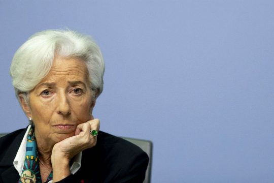 «Μπορούσαν και καλύτερα» τονίζει η Λαγκάρντ για τη συμφωνία