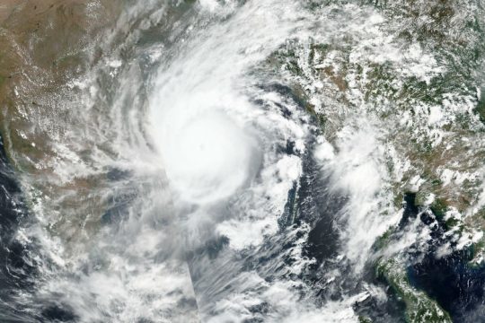 Στο Μεξικό κατευθύνεται μετά το Τέξας ο κυκλώνας Χάνα