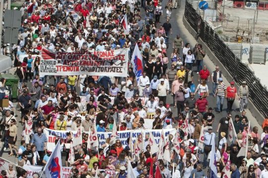Αιτία πολέμου για την Αριστερά ο νόμος για τις διαδηλώσεις