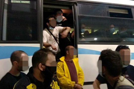 Διαδηλώνεις; Συλλαμβάνεσαι!