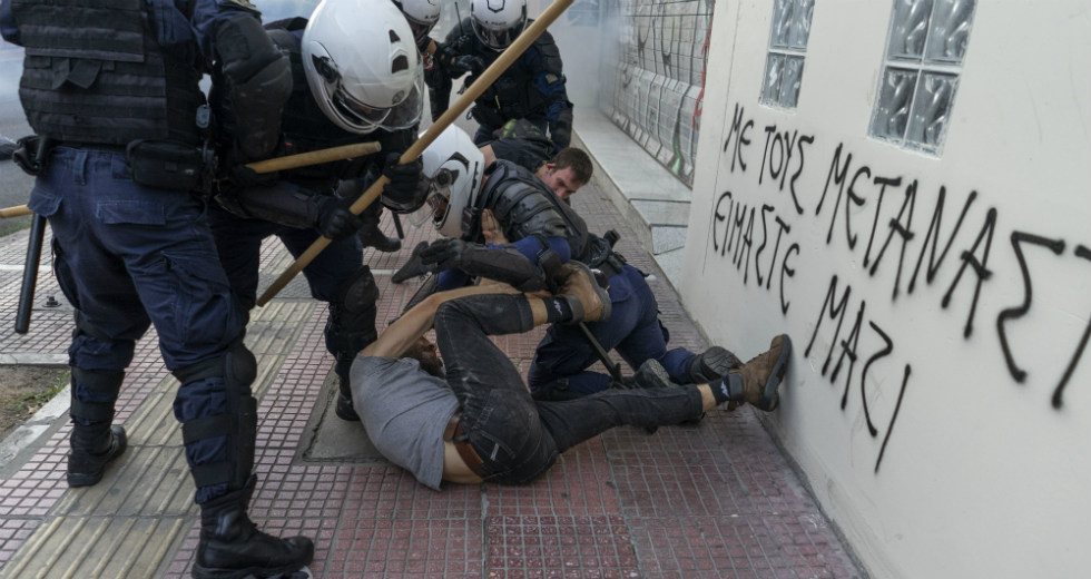 Η κυβερνητική καταστολή είναι εδώ, η Δημοκρατία;