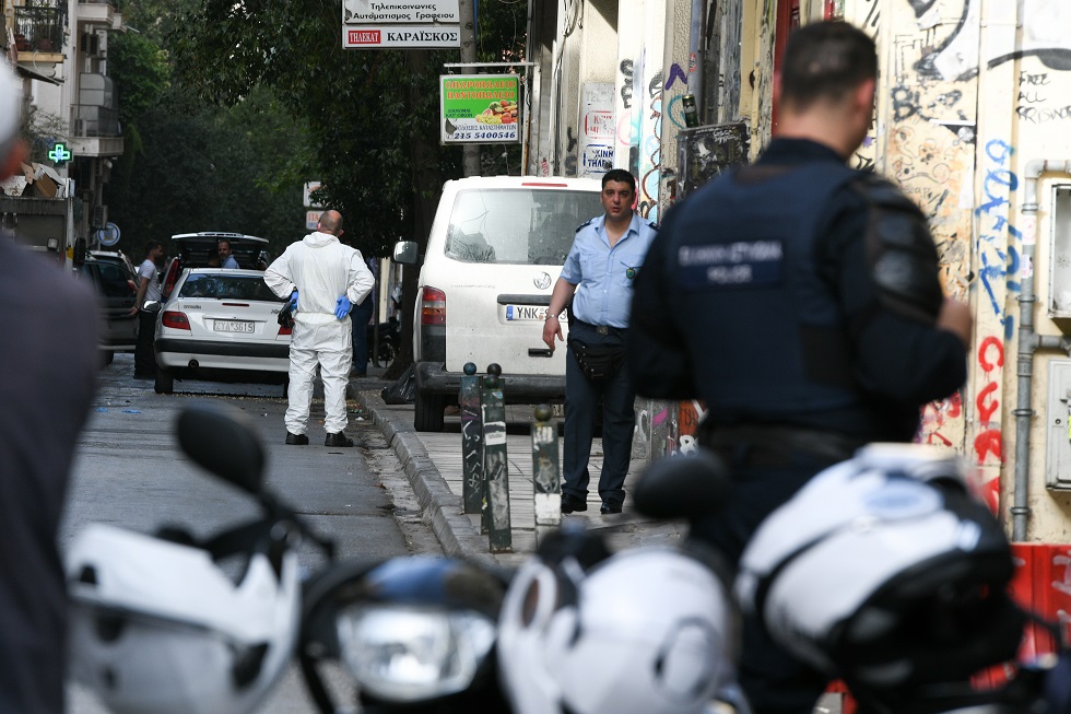 Ενας χρόνος χωρίς ουσία
