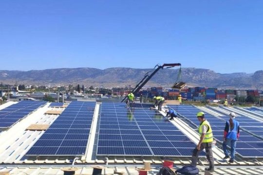 H ENGIE κατασκεύασε φωτοβολταϊκό σύστημα στις εγκαταστάσεις της ΕΛΑΣΤΡΟΝ