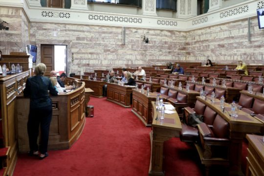 Πέρασε επί της αρχής από την αρμόδια Επιτροπή το νομοσχέδιο Κεραμέως