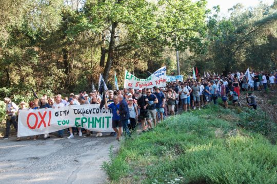 Βρετανός αρθρογράφος καταγγέλλει λογοκρισία από την «Καθημερινή» για τον Ερημίτη