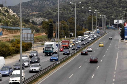 Κυκλοφοριακές ρυθμίσεις στην Αθηνών-Κορίνθου λόγω εξουδετέρωσης εκρηκτικών