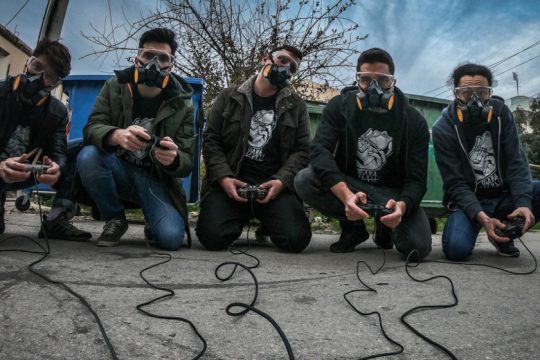 Φ.Α.Κ.Α.: Support workers χωρίς λεζάντες και επανάσταση μέσω social media