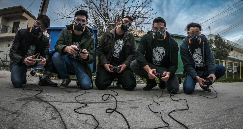 Φ.Α.Κ.Α.: Support workers χωρίς λεζάντες και επανάσταση μέσω social media