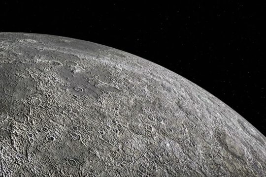 NASA: Ετοιμάζεται η αποστολή της πρώτης γυναίκας στο φεγγάρι
