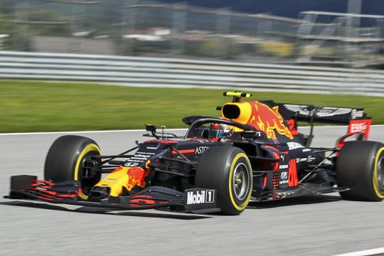 Περίπατος του Χάμιλτον, κόλαση για τις Ferrari