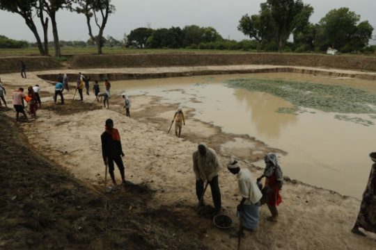 Εκατομμύρια άνθρωποι κινδυνεύουν από χρόνια πείνα λόγω της πανδημίας