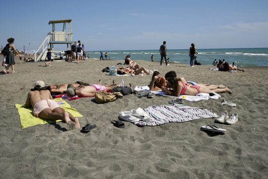 Διακοπές εντός των τειχών για τη συντριπτική πλειονότητα των Ιταλών