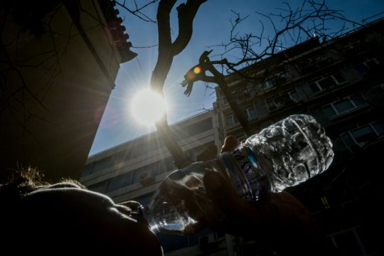 Σε περαιτέρω άνοδο η θερμοκρασία