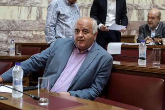 Το ΚΚΕ απέχει από την ψηφοφορία για τον Παπαγγελόπουλο