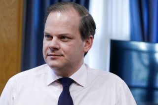 Το ασήκωτο βάρος του ονοματεπώνυμου