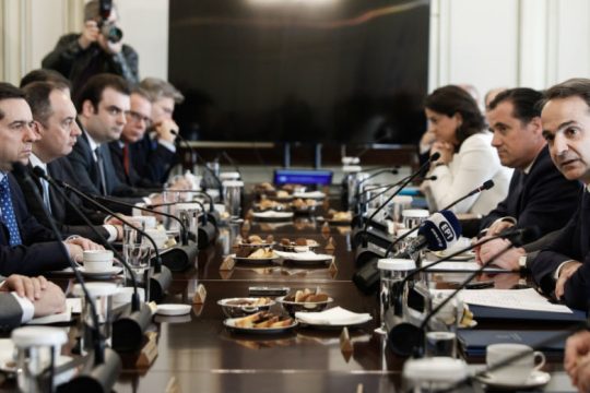 Η Ν.Δ. συρρίκνωσε τη δημοκρατία