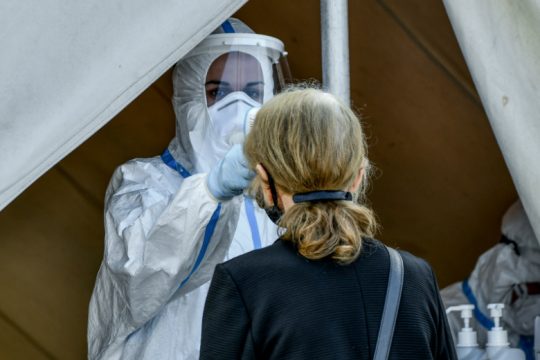 Διάσπαρτα κρούσματα σε όλη τη χώρα