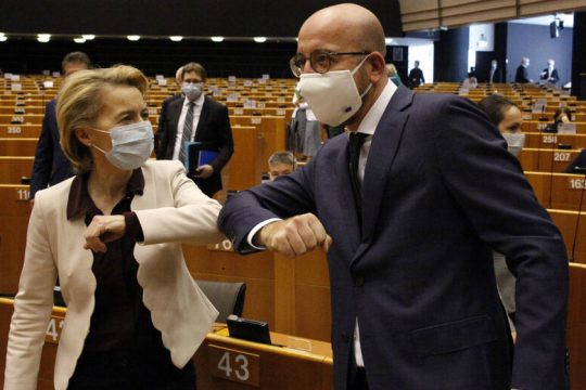 «Τίποτα χωρίς εμάς», είπαν οι ευρωβουλευτές