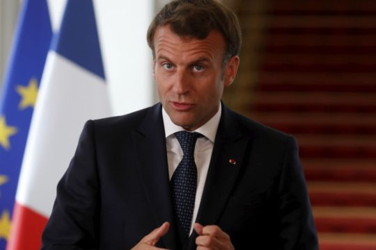 Μακρόν: Κυρώσεις σε όσους παραβιάζουν θαλάσσιες ζώνες στην Αν. Μεσόγειο