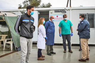 Πρόστιμα του δήμου στο υπουργείο Μετανάστευσης