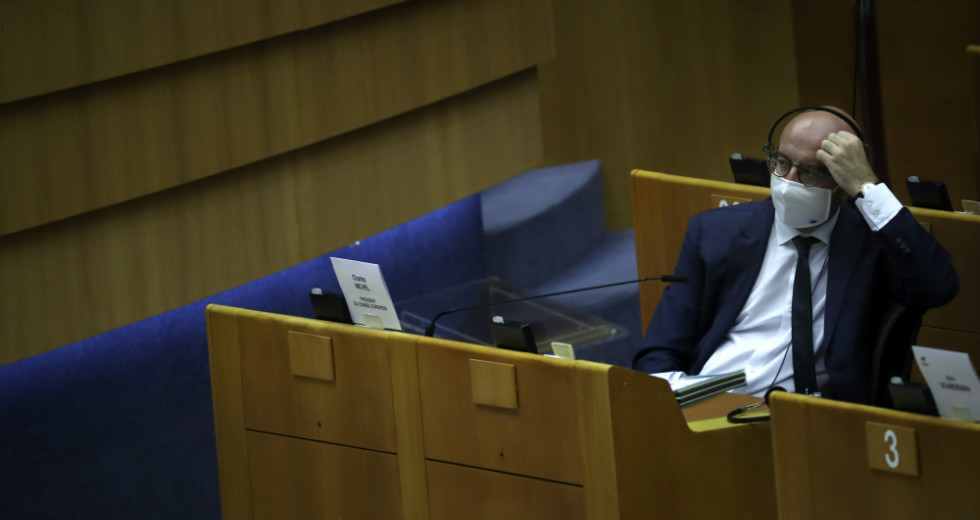 Το Ευρωκοινοβούλιο απέρριψε τις περικοπές στον προϋπολογισμό