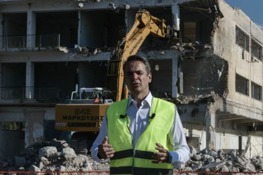 Ελληνικό: Τελετή βιτρίνας ενώ τα έργα αργούν